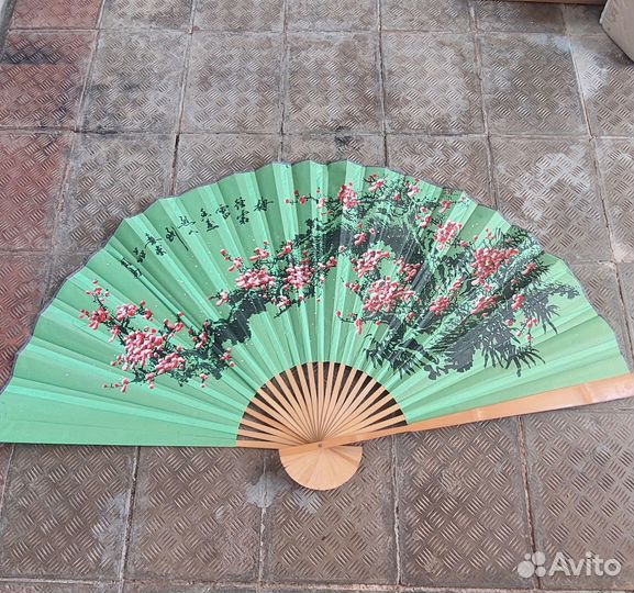 Веер настенный