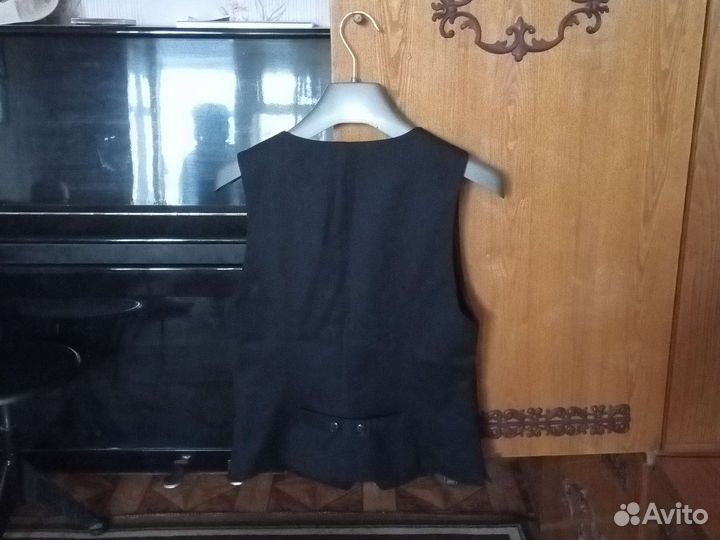 Жилет женский