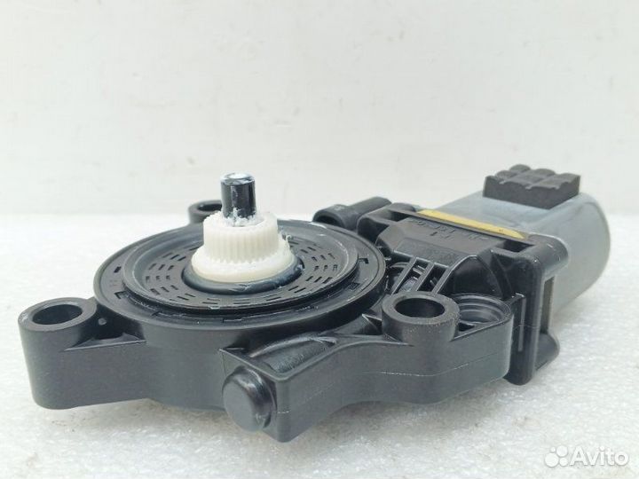 Моторчик стеклоподъемника передний правый Kia