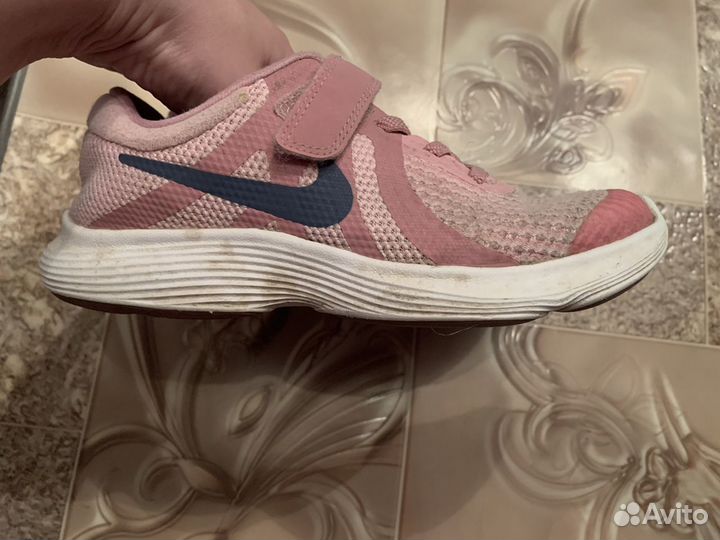 Кроссовки Nike