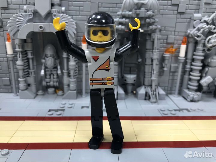 Минифигурка Lego tech012a Technic Figure Black Leg