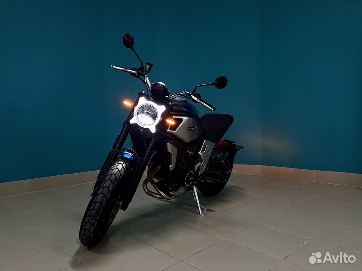 Cfmoto 700CLX Heritage (ABS)