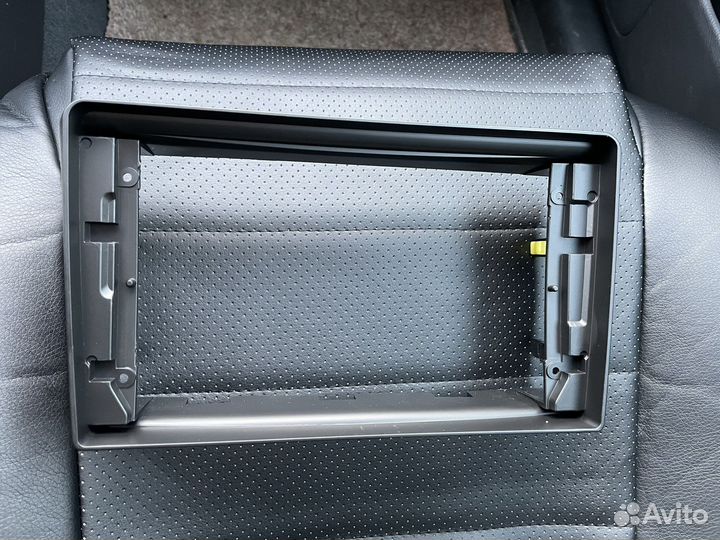 Переходная рамка toyota avensis 2002-2008 9 дюймов