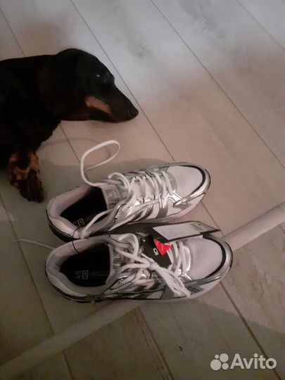 Кроссовки новые 45