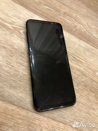 Samsung Galaxy S8+, 4/64 ГБ
