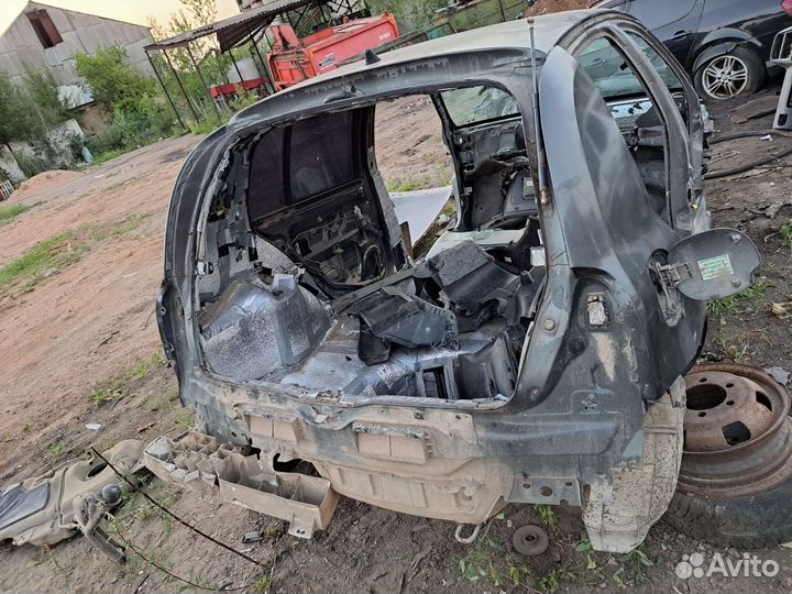 Рено Клио 2 кузов