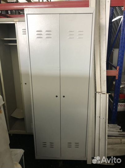 Мeталлические шкафы для одeжды
