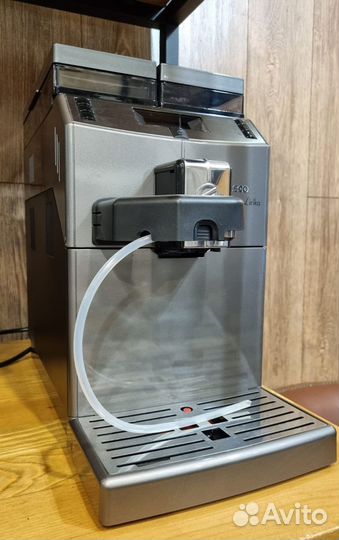 Кофемашина Saeco Lirika One Touch Cappuccino