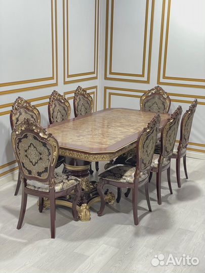 Стол обеденный из масива