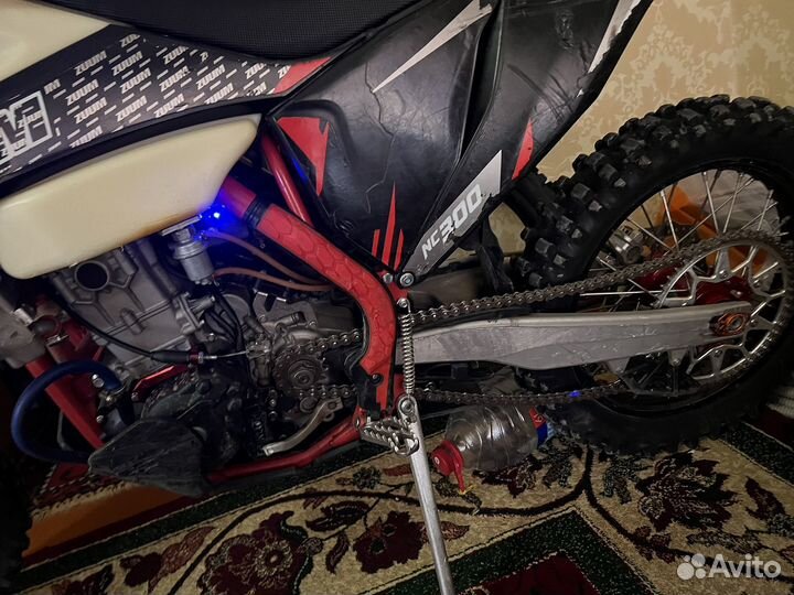 Продаётся зуум