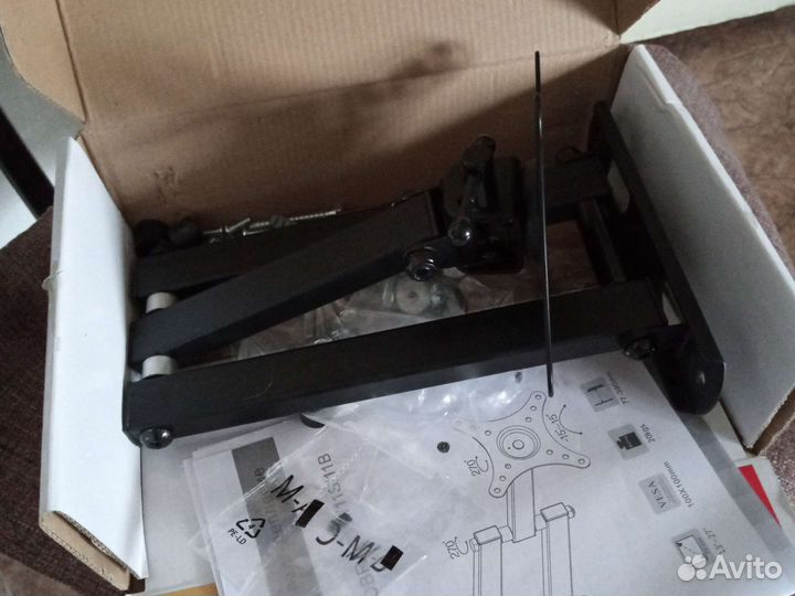 Кронштейн для телевизора