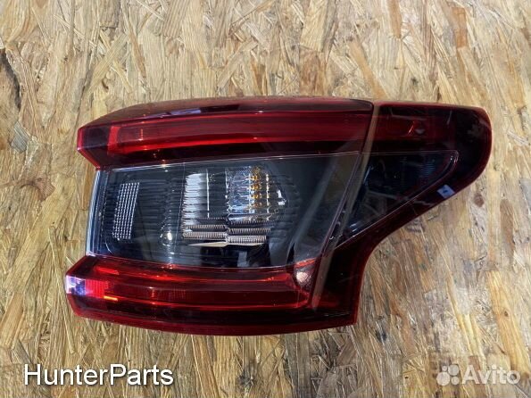 Фонарь задний правый Nissan Qashqai J11