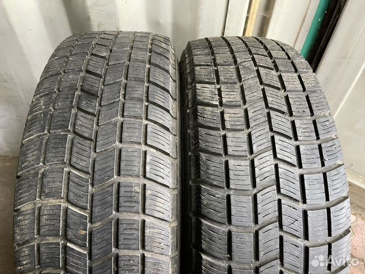 Michelin 4x4 Alpin 215/70 R16