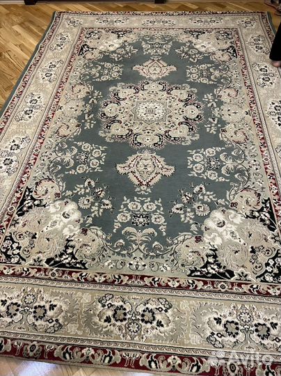 Ковер шерстяной