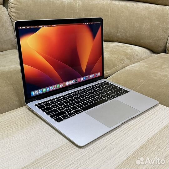 MacBook Air 2018 i5/8/256 (402 цикла)