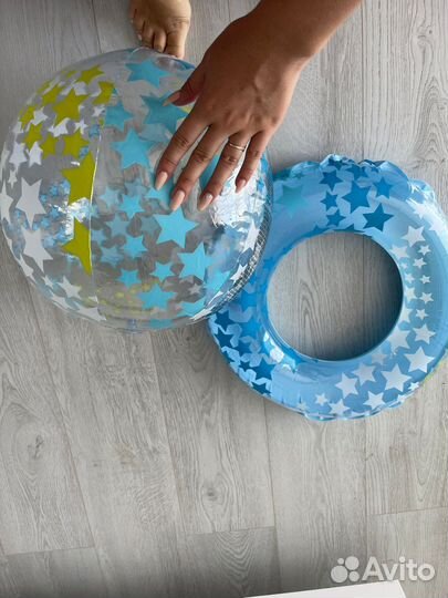 Плавательный круг и мяч в комплекте