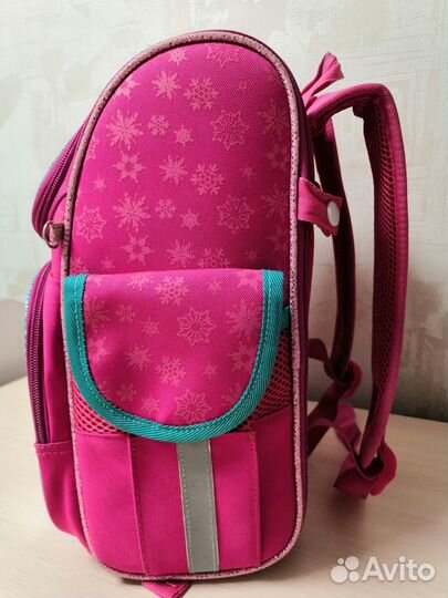 Рюкзак школьный для девочки 1 класс
