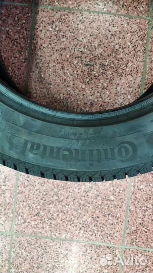 Continental ContiVikingContact 7 215/60 R17