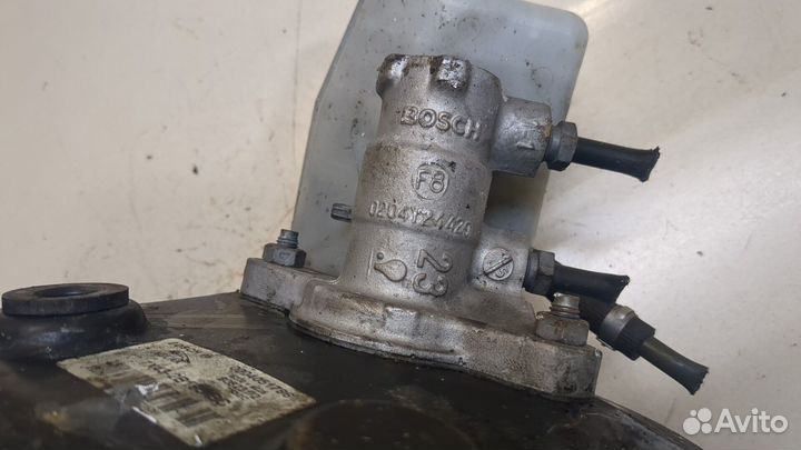 Цилиндр тормозной главный Jaguar X-type, 2008