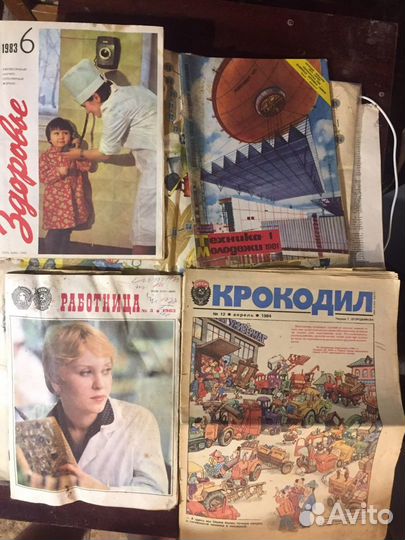 Предметы быта и газеты журналы времен СССР