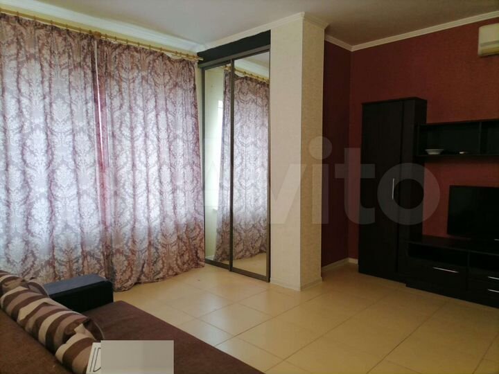 2-к. квартира, 70 м², 1/3 эт.