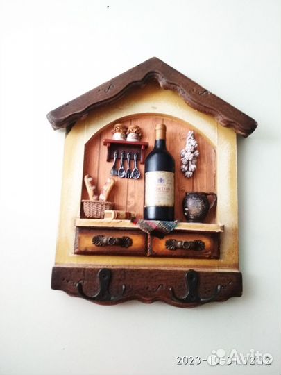 Ключница настенная