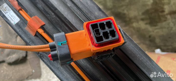 Провод высоковольтный Tesla Model 3 2023