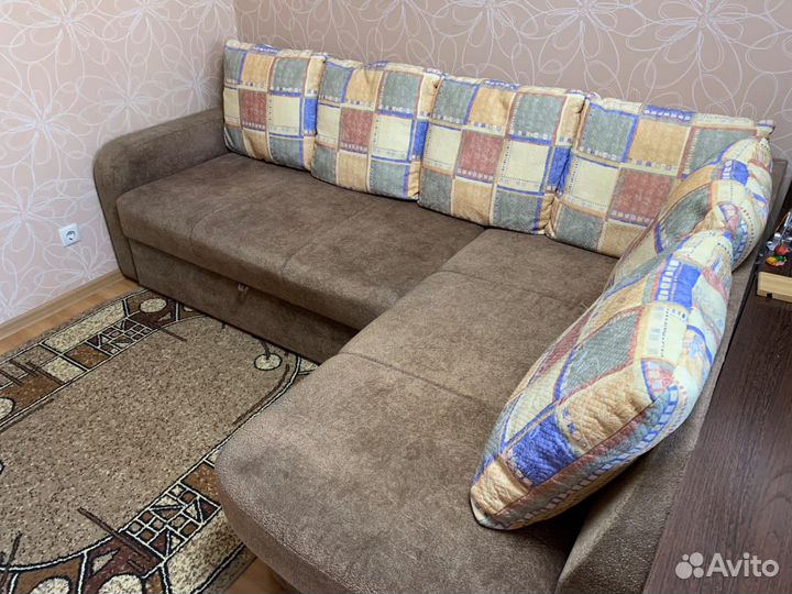 Угловой диван бу