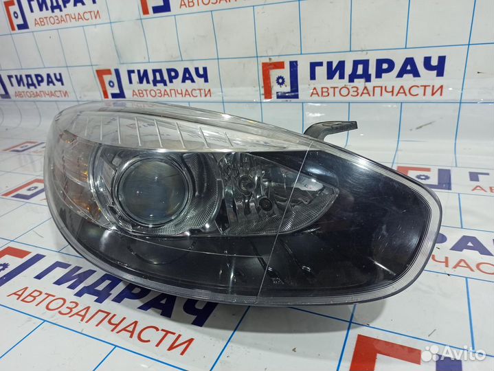 Фара правая Renault Fluence 260101331R