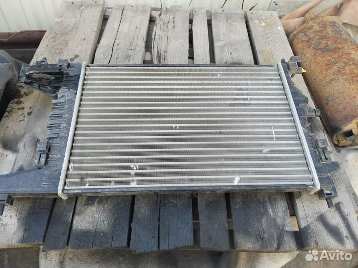 Радиатор охлаждения двигателя chevrolet cruze