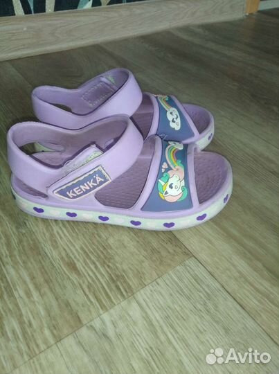 Босоножки для девочки