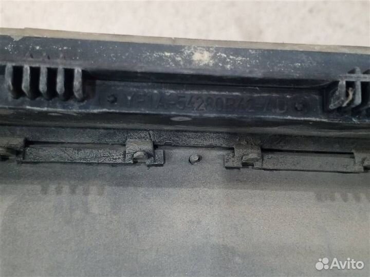 Решетка вентиляционная Ford Focus 2 2004-2008