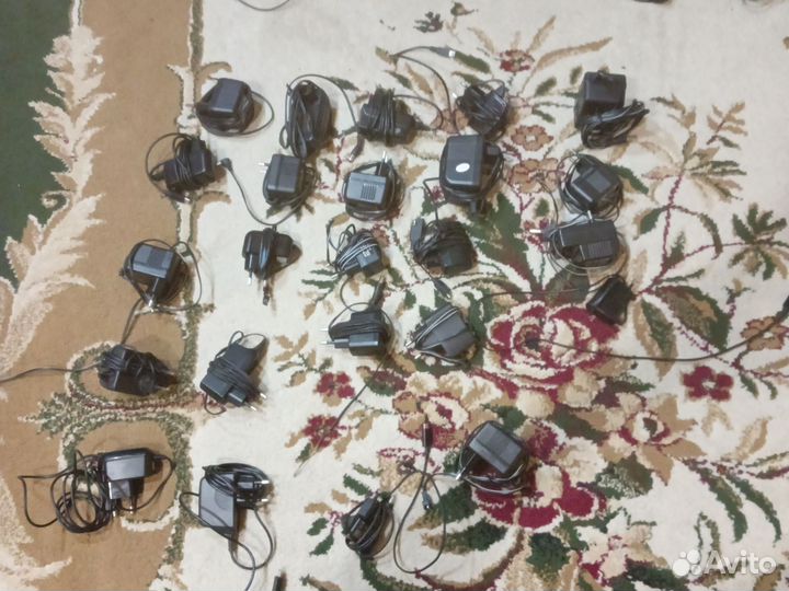 Зарядные устройства для телефонов