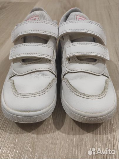 Кроссовки для девочки adidas 26