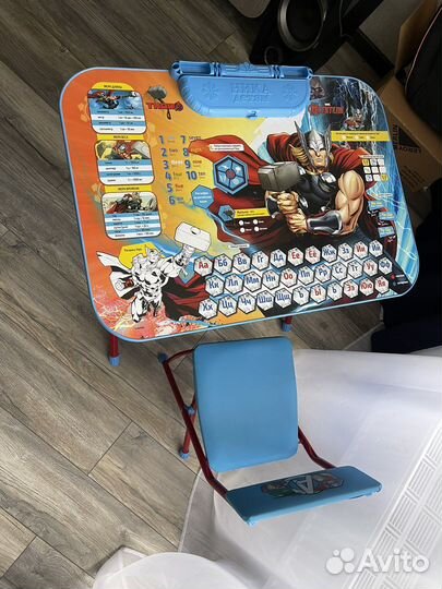 Детский столик и стульчик