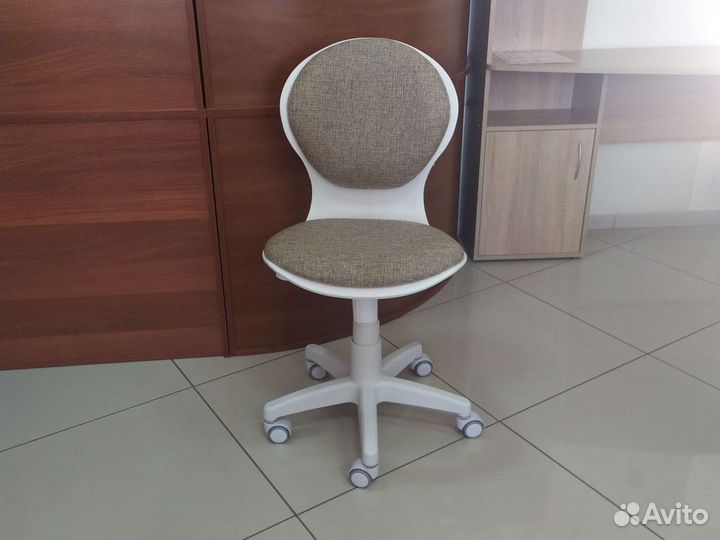 Компьютерное кресло Вальтер без подлокотников