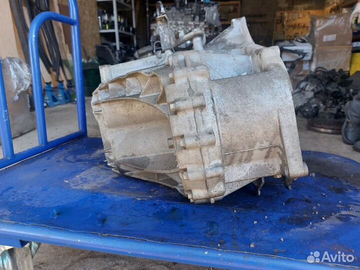 МКПП Kia Sorento 2 XM