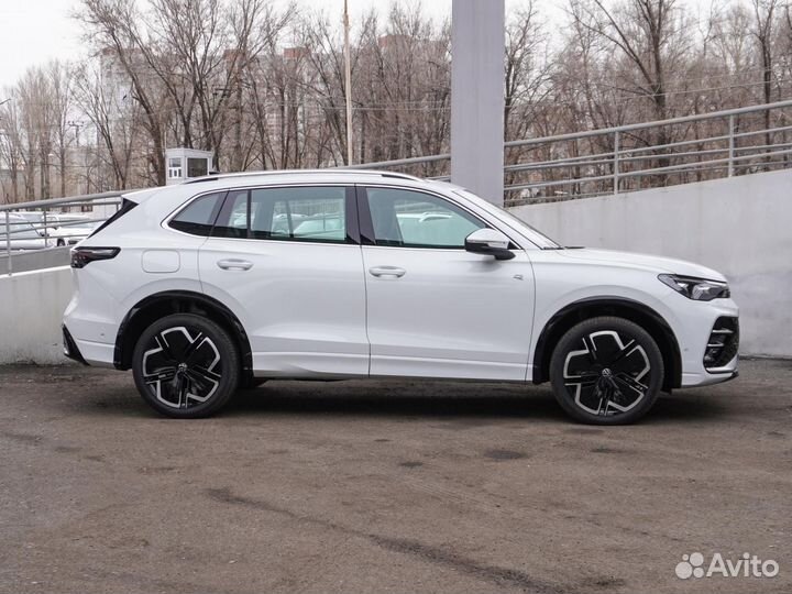 Volkswagen Tiguan L 2.0 AMT, 2024, 50 км