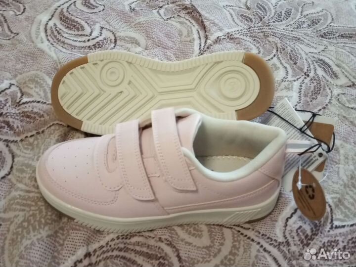 Туфли новые для девочки