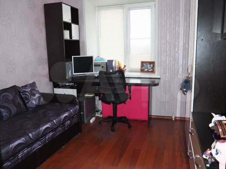 4-к. квартира, 73 м², 3/5 эт.