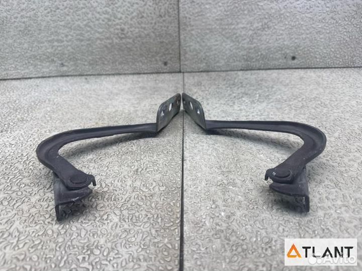 Петля капота nissan moco