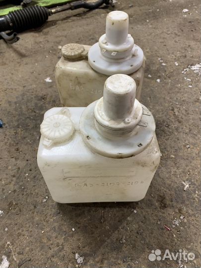 Бачок омывателя ваз 2107