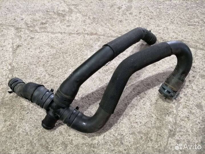 Патрубок охлаждения Skoda Yeti 2011 1K0122109CJ