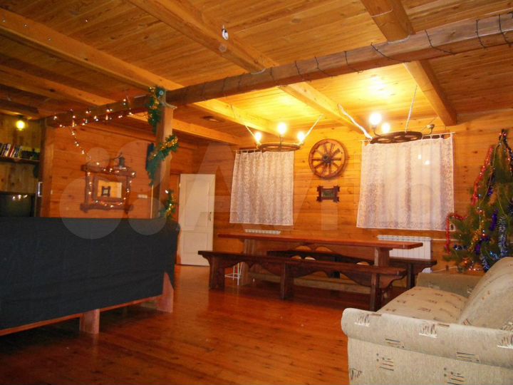 Дом 500 м² на участке 52 сот.