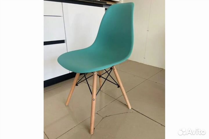 Стулья кухонные Eames новые цвета