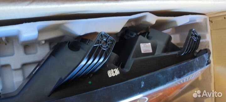 Фара передняя лева/правая ssang yong kyron