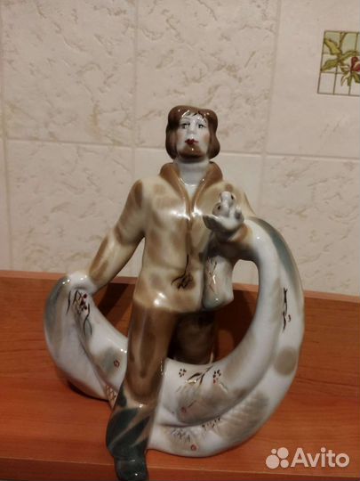 Продам статуэтки