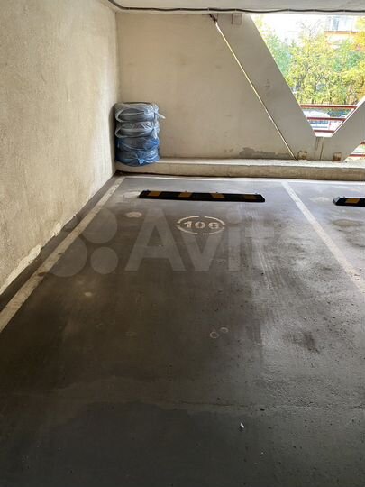 Машиноместо, 14 м²