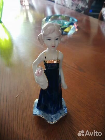 Фарфоровые статуэтки