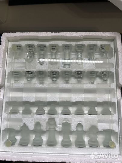 Шахматы стеклянные